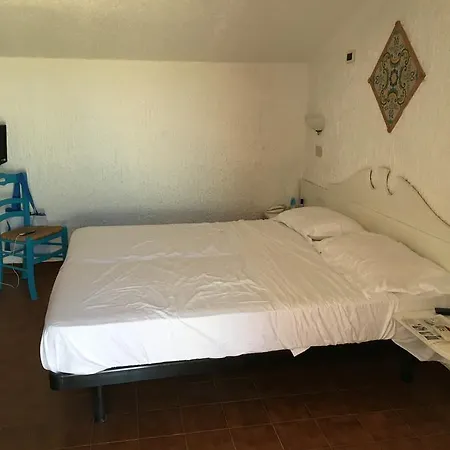 Rent 2 Weeks In Tourist-hotel Timeshare In Turis Village *
