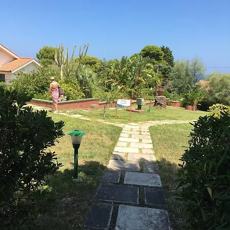 Rent 2 Weeks In Tourist-hotel Timeshare In Turis Village Cefalu