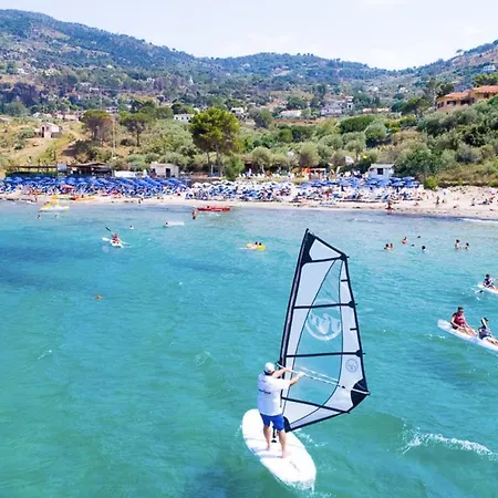 Rent 2 Weeks In Tourist-hotel Timeshare In Turis Village Dom wakacyjny