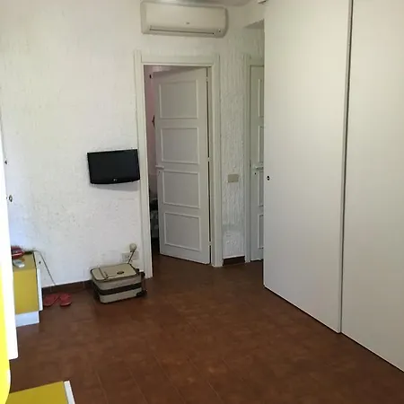 Rent 2 Weeks In Tourist-hotel Timeshare In Turis Village Cefalu